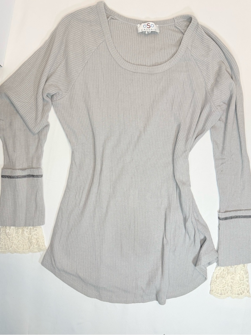 Y2K Light Gray Ribbed Long Sleeve Top with Lace Cuffs
